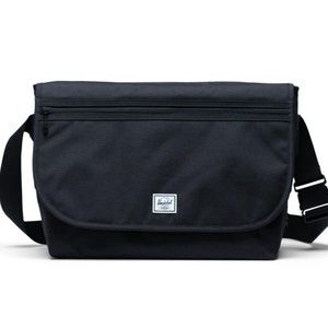 EUC Herschel Supply Co. Grade Messenger Bag in black